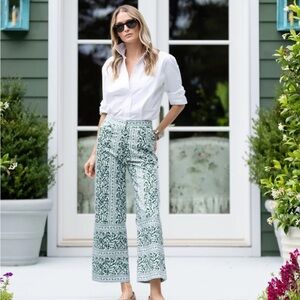 Julia Amory babe pants!